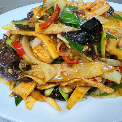 Hühnerfleisch nach Szechuan-Art (scharf)