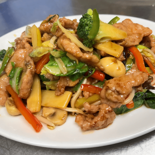 Sautiertes Schweinefleisch nach rassiger Kung-Po-Art (scharf)