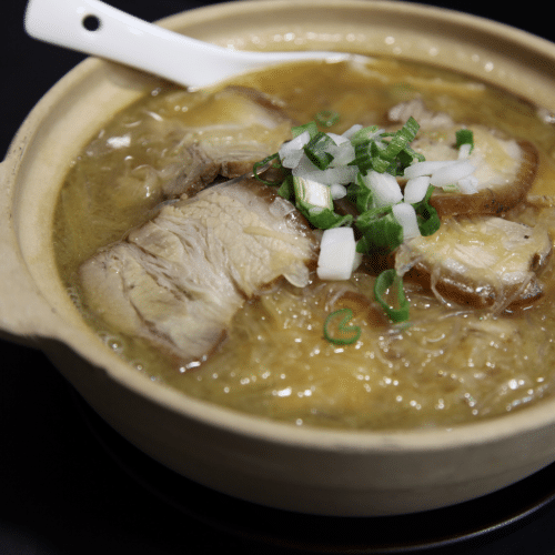 五花肉酸菜煲 Eintopf mit Speck und Sauerkraut