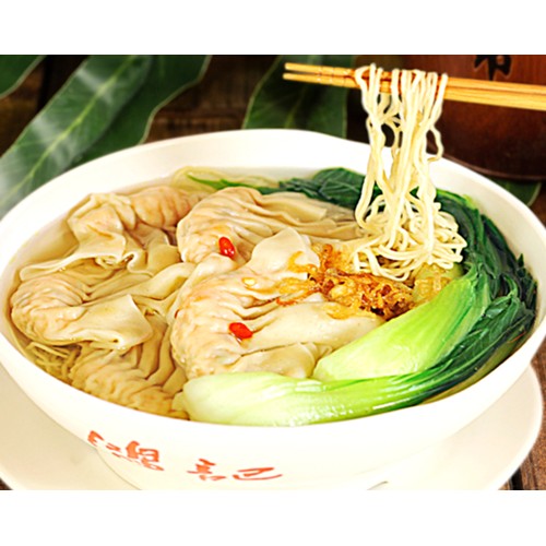 9120. POTAGE DE NOUILLES ET RAVIOLIS AUX CREVETTES