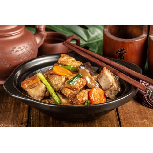 953.TOFU MAISON AU PORC GRILLE