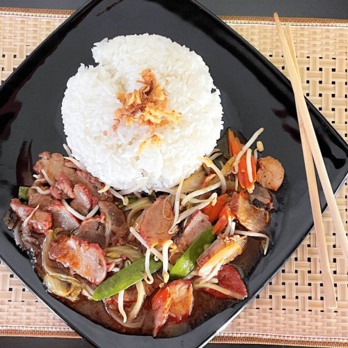 Porc char siu au barbecue sauté aux légumes