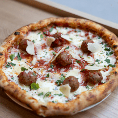 Pizza Polpette e Ricotta