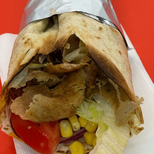 Döner Kebab im hausgemachten Fladenbrot