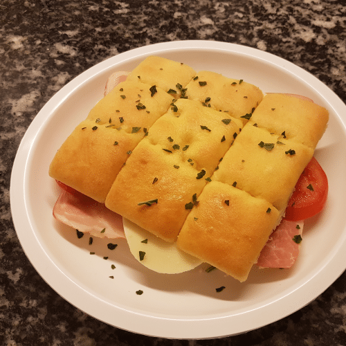 Focaccia au jambon