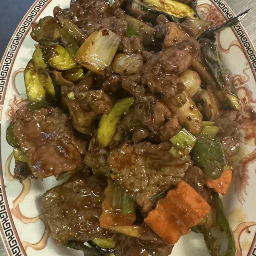 Boeuf sauté aux cinqs épices 五香牛肉