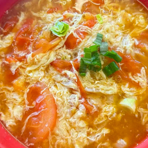 Oeufs brouillés aux tomates 西红柿炒鸡蛋