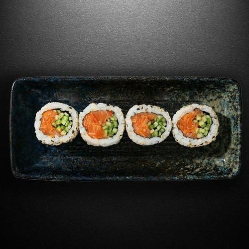 Spicy Salmon Uramaki.