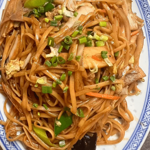 Nouilles sautées aux légumes(104)