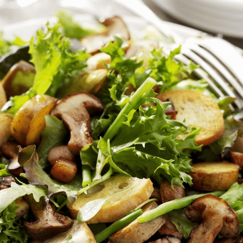 Grosser bunter Salat