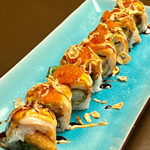 Tempura Crunchy Salmon Flambé Roll (8 Stück) (8 Stück)