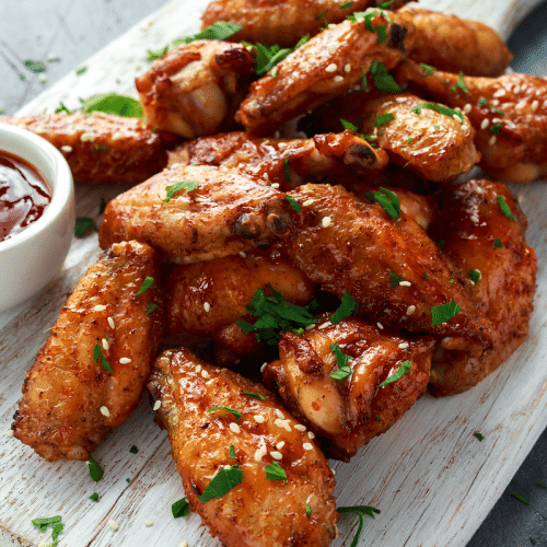 Gewürzte Poulet-Sticks mit Pommes Frites