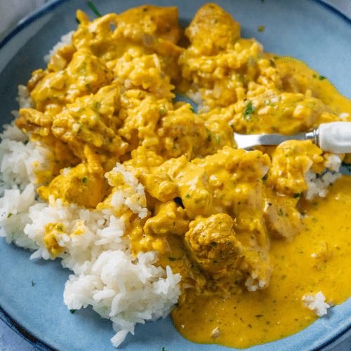 Reis an milder Curry-Sauce mit Crevetten