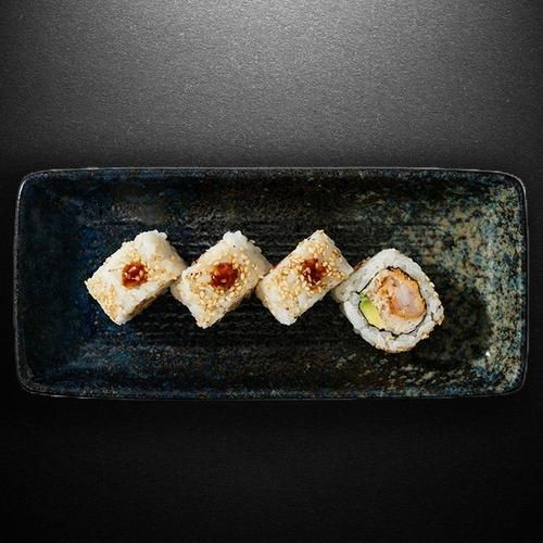 Tempura Roll Uramaki.