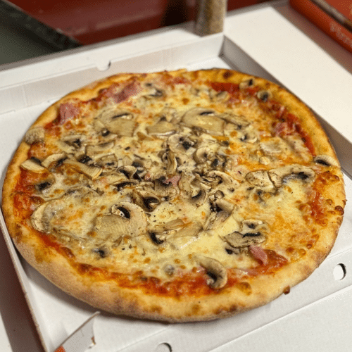 Pizza Prosciutto e Funghi