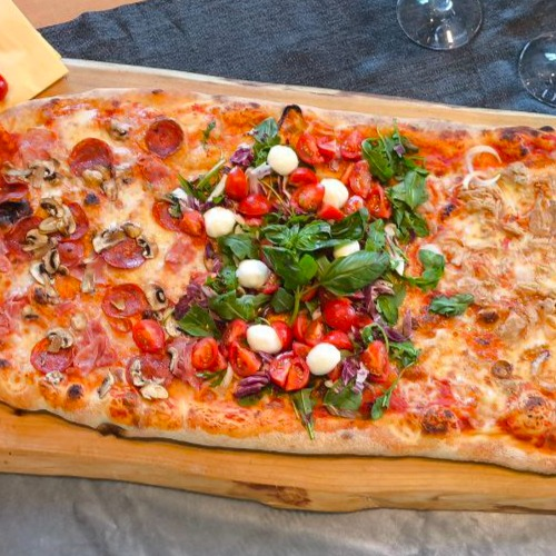 Familien Pizza für 3-4 Personen