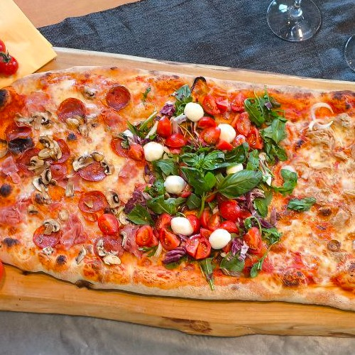 Familien Pizza für 3-4 Personen