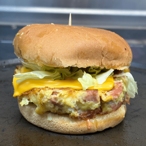Sai Special Burger mit Pommes