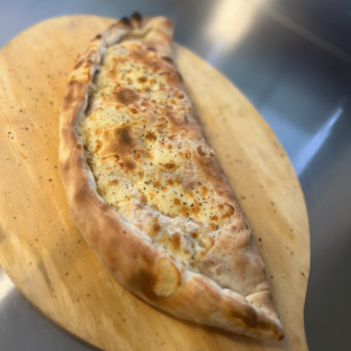 Pizza Calzone (zugedeckt)