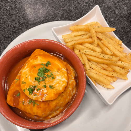 Francesinha (Porto Portugal)
