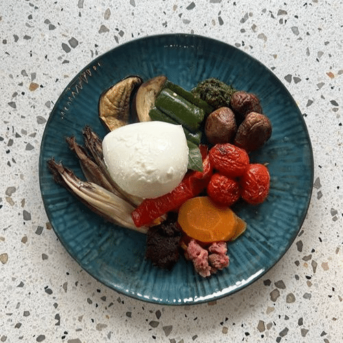 Verdure di stagione al forno con sottaceti e bufala DOP