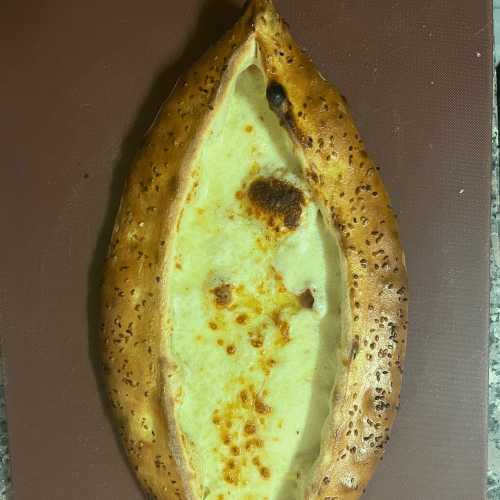 Pide mit Mozzarella