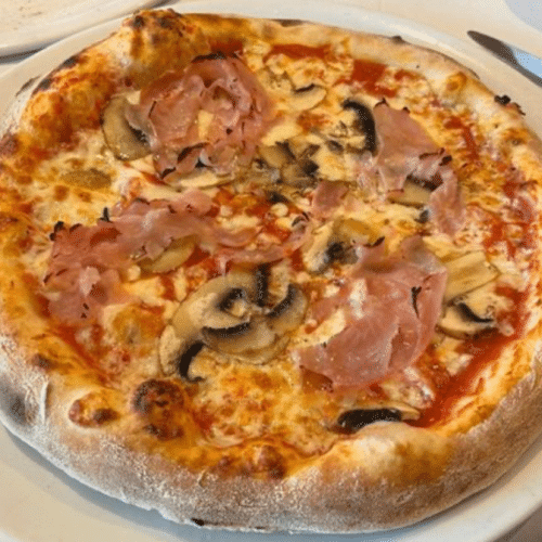 Pizza Prosciutto e Funghi