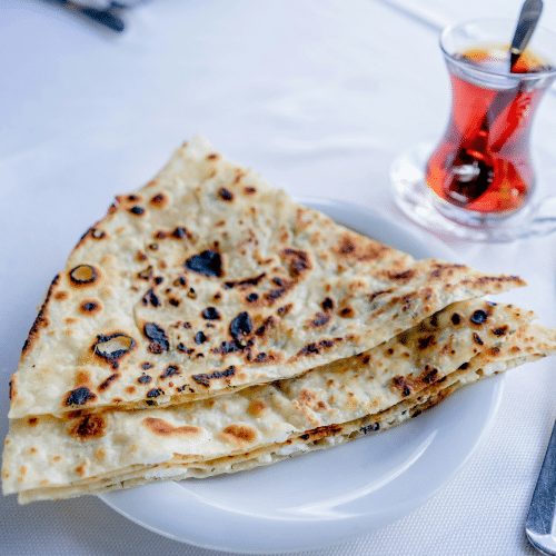 Gözleme mit Käse und Spinat