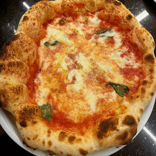 Pizza Quattro Formaggi Rossa