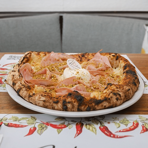 Pizza Mortadella e Pistacchio