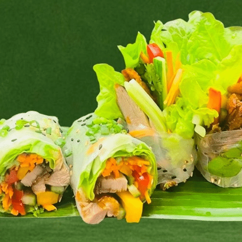 Crispy Duck Salad Rolls (8 Stk.)