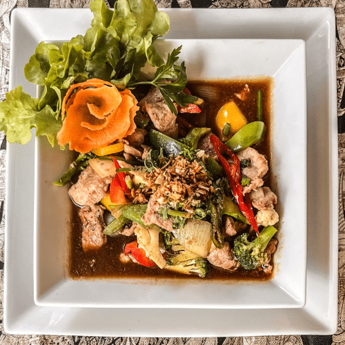 Pat Kratiam Prik Thai