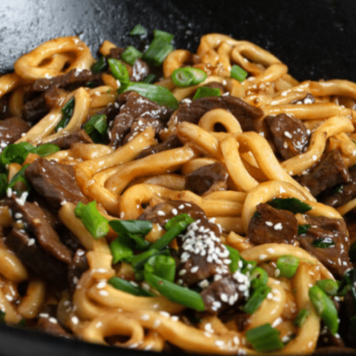 Udon sauté au Boeuf/ Stir-fried beef udon 牛肉炒乌冬面