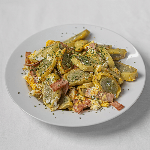 Geröstete Maultaschen mit Ei und Zwiebeln