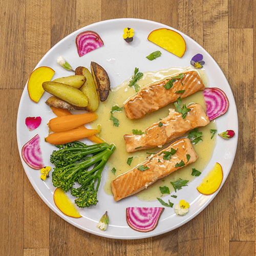 Salmone al vino bianco