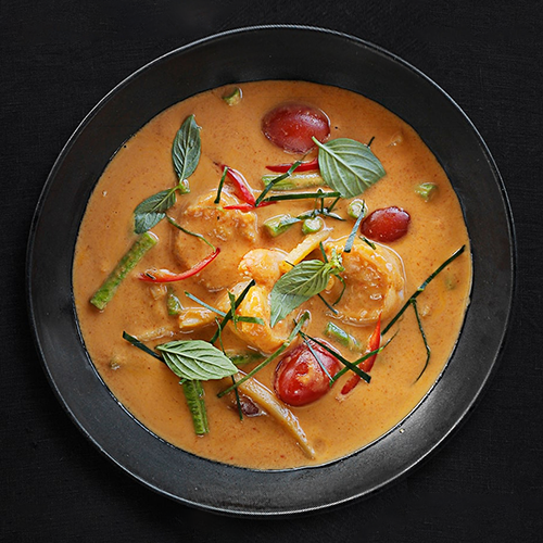 Red prawn curry