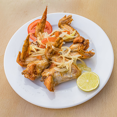 7 ailes de poulet frits