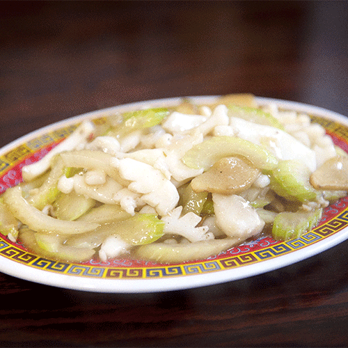 芹菜炒乌贼 Sèche sauté au céleri