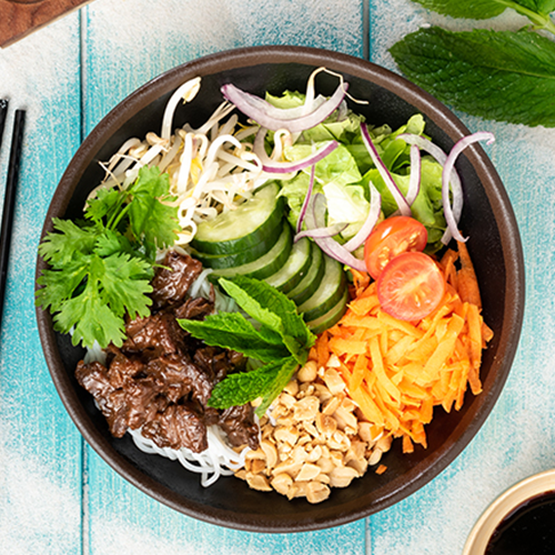 Baie d'Halong | Salade Bobún