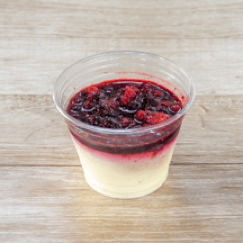 Red berries panacotta