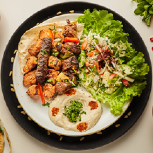 Viande mixte grillée-salade-hommos