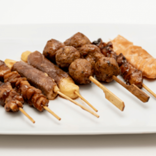 Plateau full yakitori