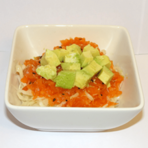 Salade de chou, saumon et avocat