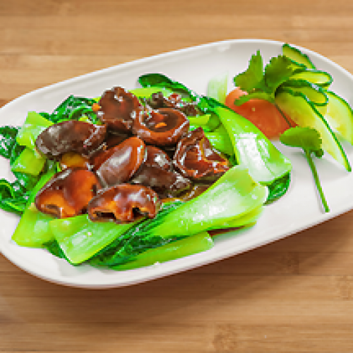 Choux de shanghai glacé à la sauce aux shiitake champignons