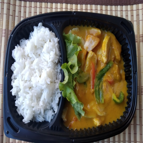 Riz au poulet sauce curry