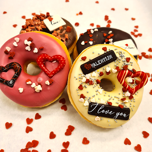 Valentines donuts, 6 pieces