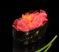 Gunkan spicy tuna