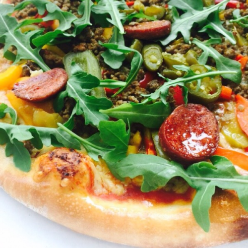 Pizza con care speciaal