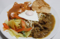 Bami rames with satay