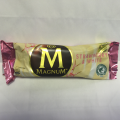 Magnum strawberry white